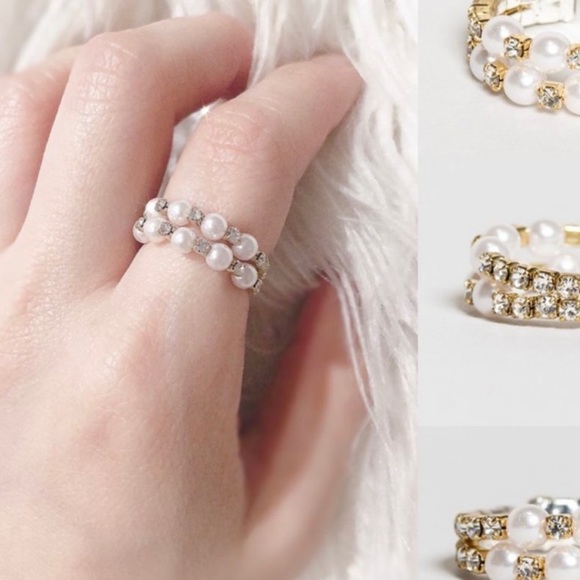 ✨HOST PICK✨DOUBLE LAYERED GOLD PLATED PEARL & RHINESTONE RING - Picture 2 of 5